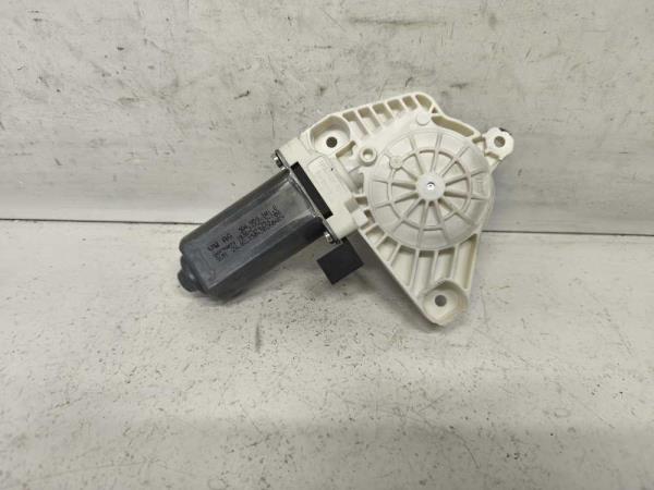 MOTEUR LEVE VITRE AVANT GAUCHE VW - Vue 1